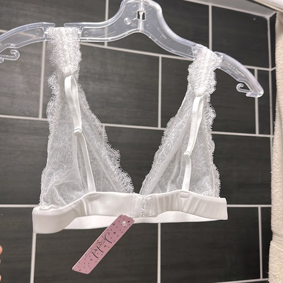 Jezebel Pandora Lace Bralette JZ18042 - Medium Beautiful Lace Bra w/ Adj Straps! - Picture 7 of 7